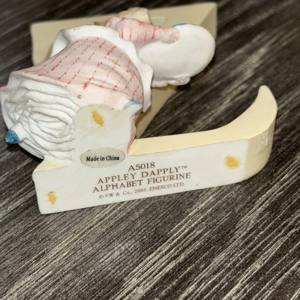 Peter Rabbit Alphabet Figurine Enesco 2005 Letter Z Beatrix Potter Appley Dapply